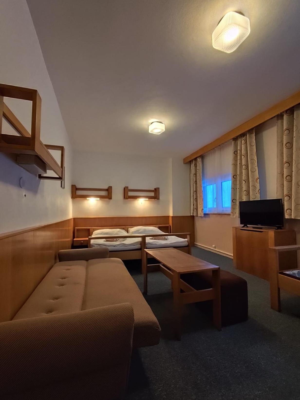 Horsky Hotel Kubat Benecko Extérieur photo